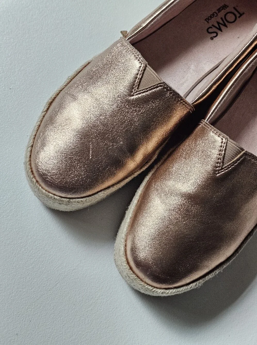 TOMS Valencia Rose Gold Metallic Leather Jute Platform Espadrille SlipOn Shoes 8